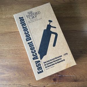 Pampered Chef Easy Access Decorator